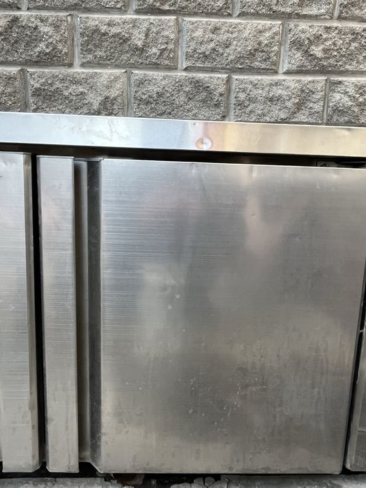 Холодильник стол тумба 1.8.90*90 б/у