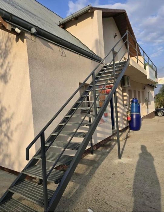 Scari zincate de exterior