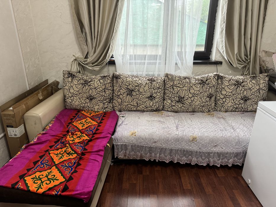 Диван в хорошем состояние