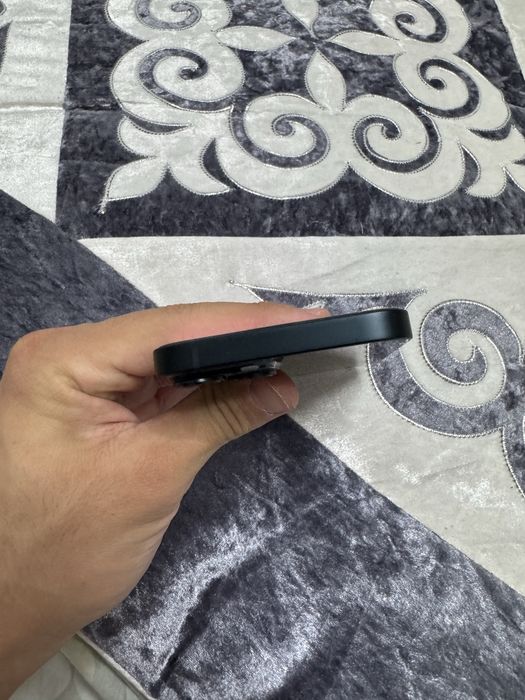 Продам айфон 14 на 128гб