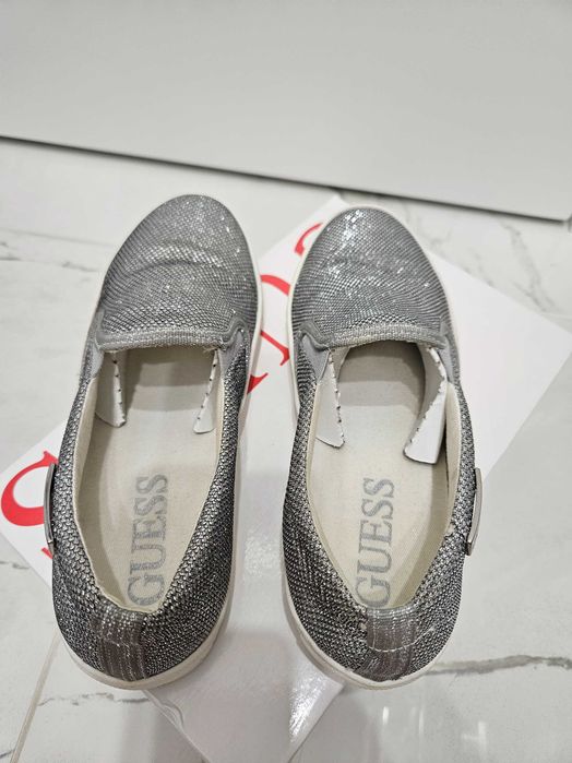 Guess оригинални /36