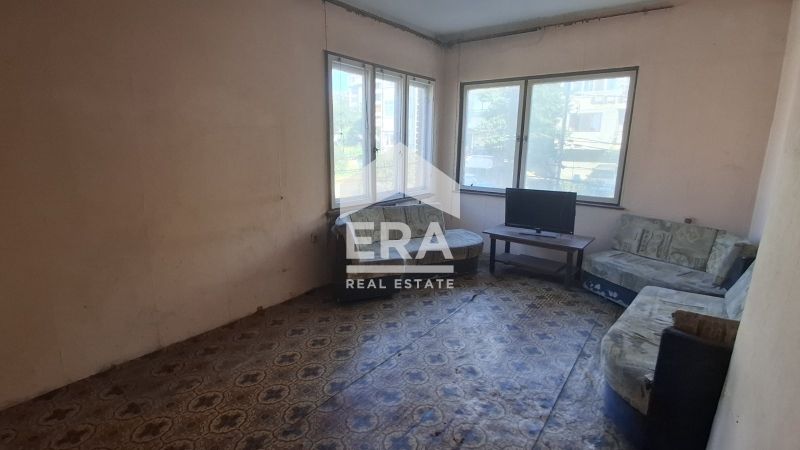 Етаж от къща в ж.к. Дружба 2
