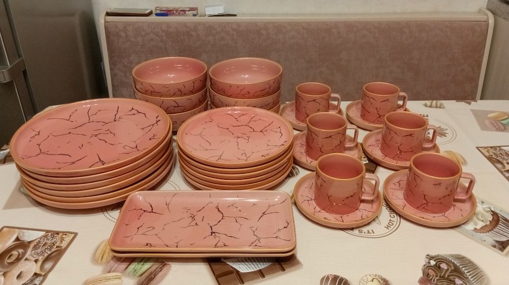 Сервиз чайно столовый