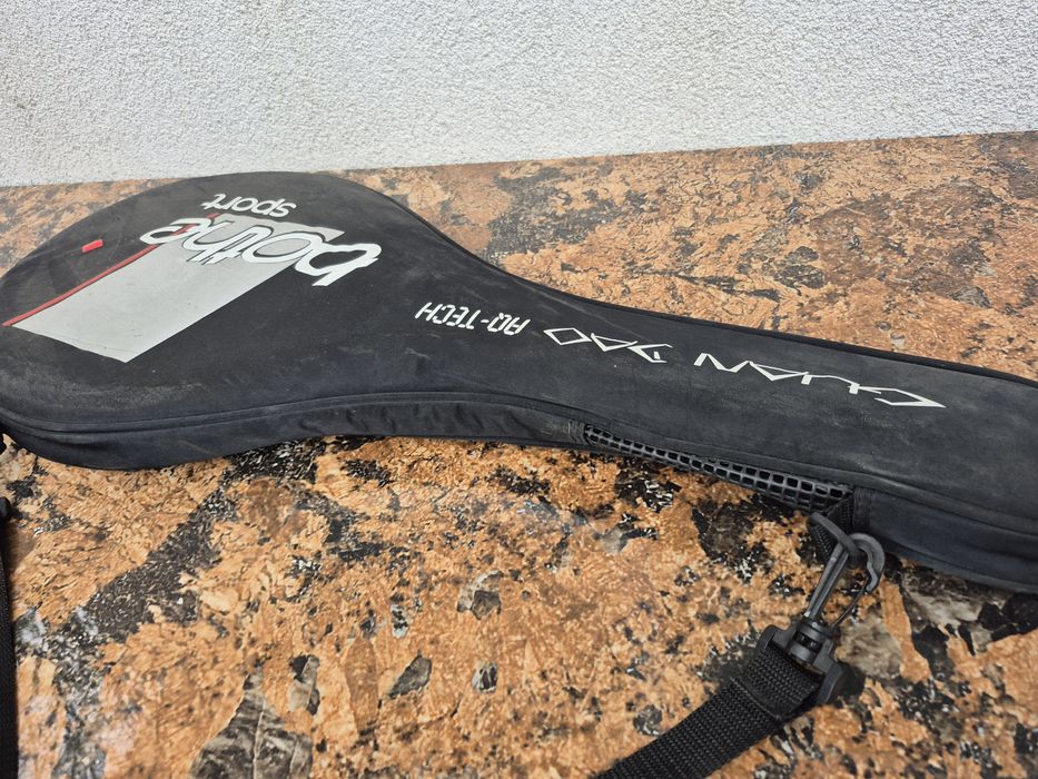 Vând paleta de tenis bothe cu husa protectie originala