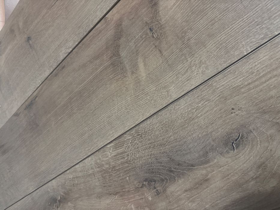 Продам Ламинат IDEAL Form Дуб Челлини 33 класс, толщина 8 мм