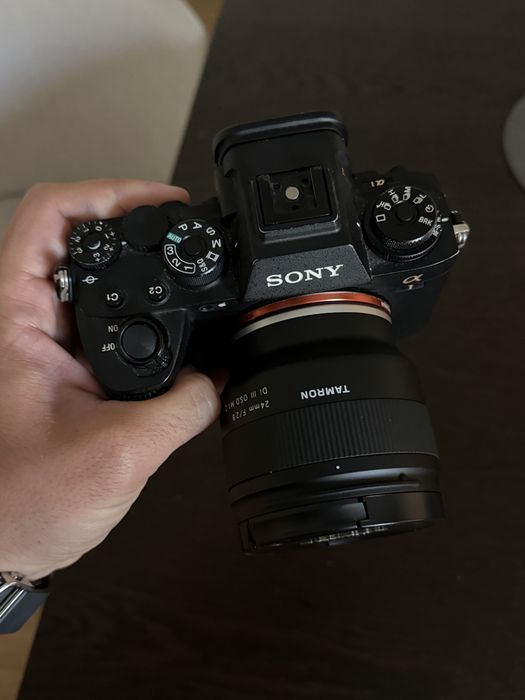 Sony a1 тяло със 24 tamron