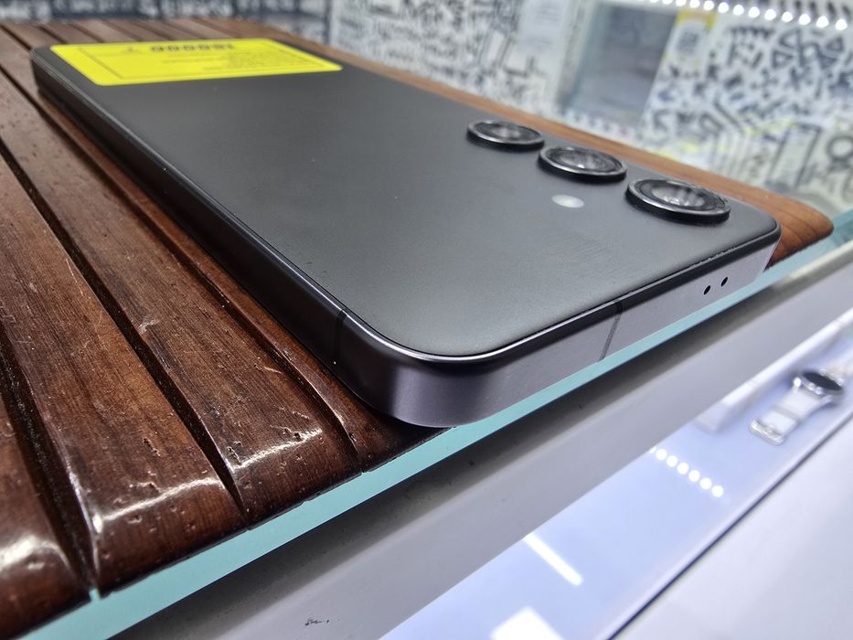 Samsung S24 8/128gb EAC Магазин Реал