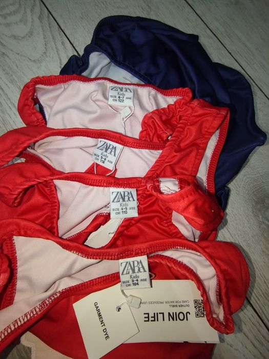 Продам купальники новые