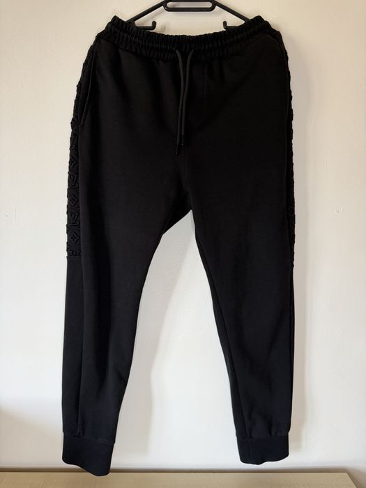 Compleu Louis Vuitton mărimea L fits M