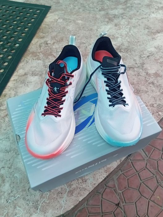 Кросовки Jordan Strong Wind 4 PRO