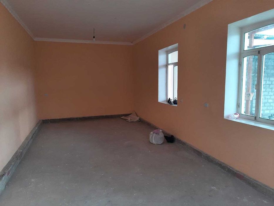 7 сотихли ховли Уй сотилади.