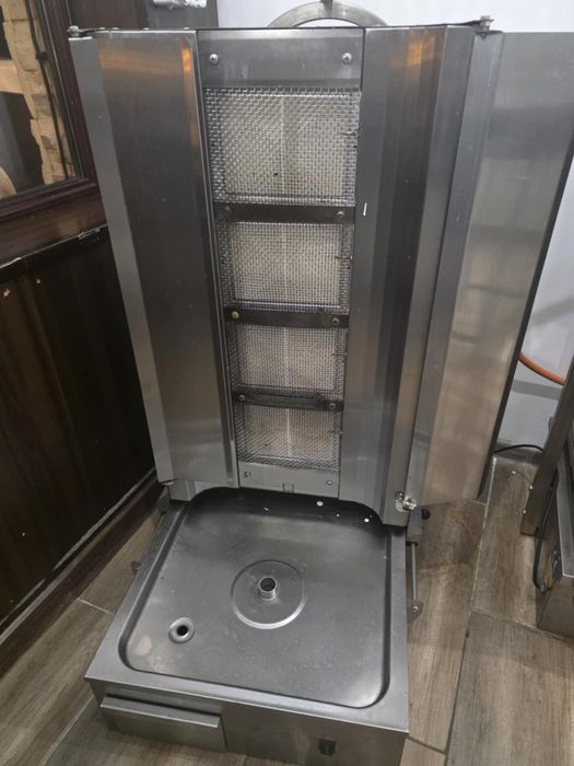 Дюнер машина с четири пити,долен мотор почти не използвана.