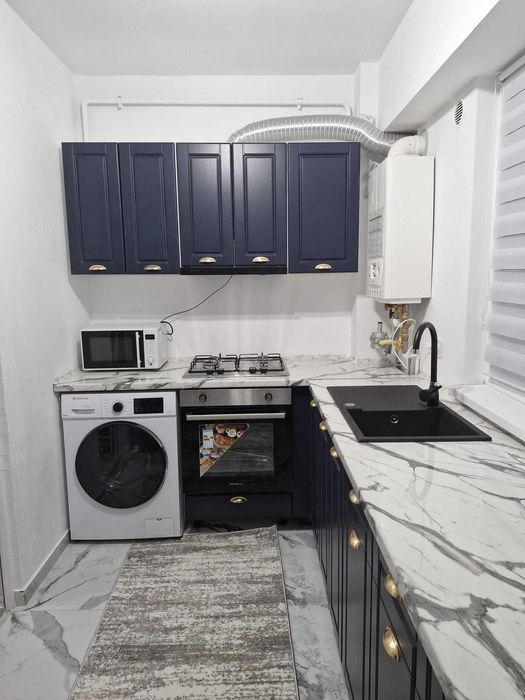 Închiriez apartament – Craiova, Bulevardul Constantin Brâncoveanu   Bloc C1, etajul 1 Apartament complet mobilat și utilat .0784512264