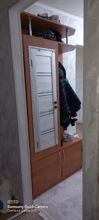 Продам прихожий...