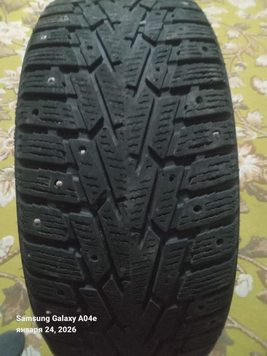 Продам зимние Шины комплект