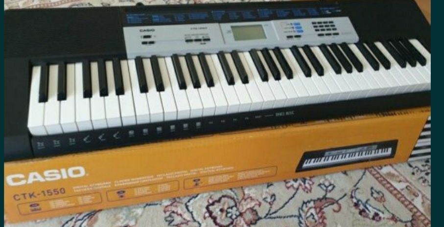 Синтезатор CASIO