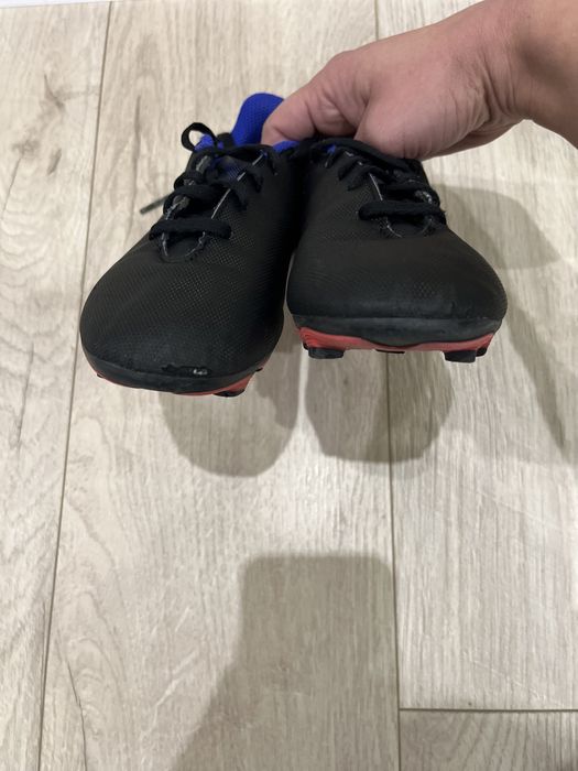Футболни обувки Adidas