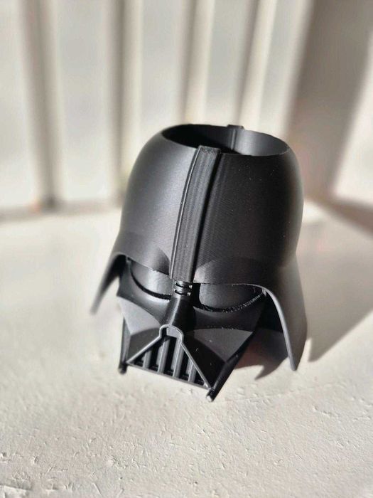 Suport creioane Darth Vader – print 3D