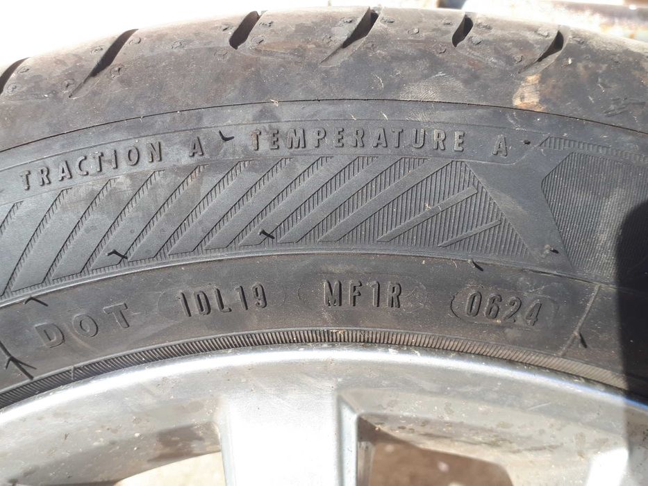 Jante aliaj 16'' cu anvelope vara goodyear