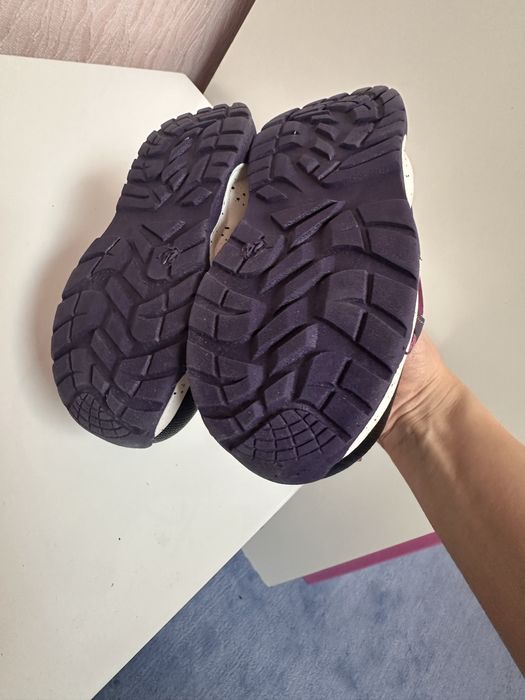 Ботинки демисезоные 24 р новые 4500