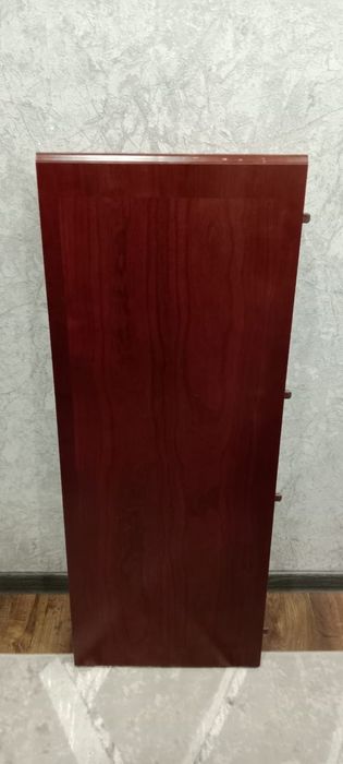 Продам стол для гостиной