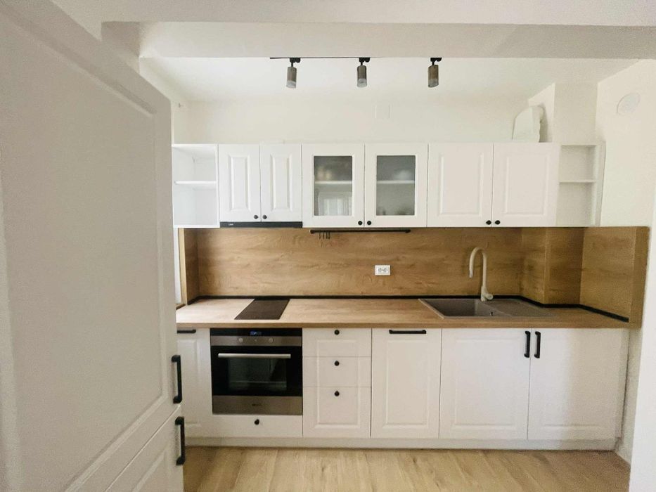 Дава се под наем Етаж от къща в Шумен, Добруджански - 60 кв.м за 397.8 € - Снимка #6