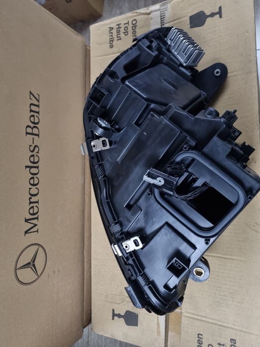 Far nou Led Mercedes C-klass W205