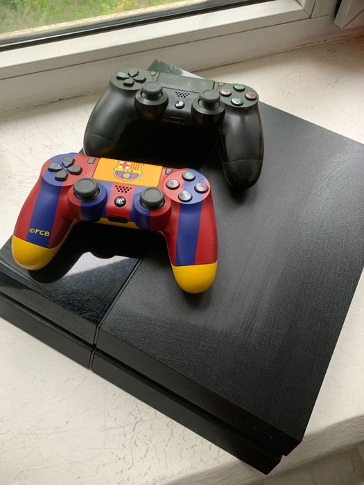 PS4 игровая приставка