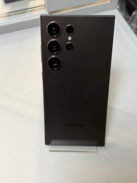 Samsung Galaxy S24 Ultra Titanium Black 256GB