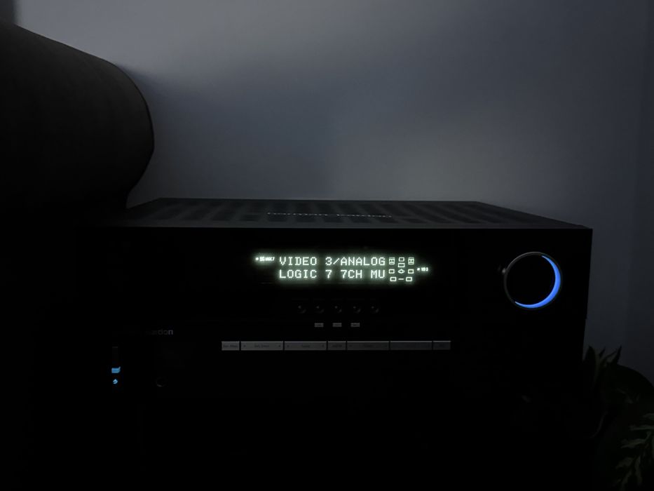 Vand/Schimb Harman/Kardon AVR135