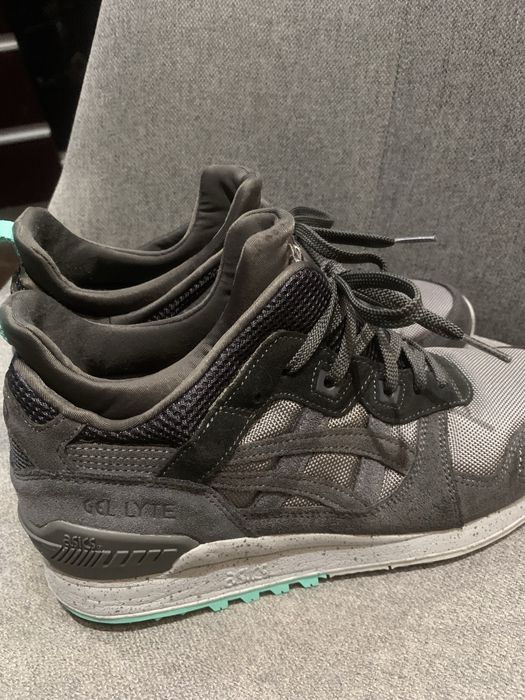 Маратонки asics 39