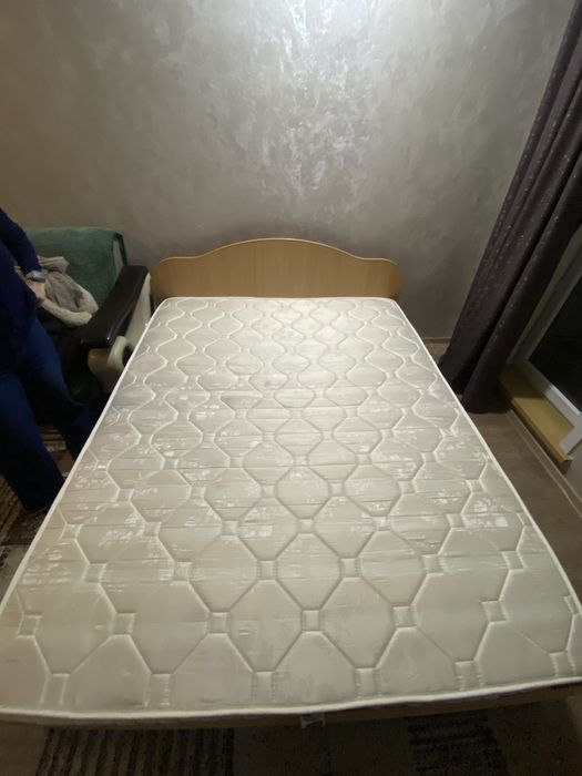 Продаю кровать двуспалка 160*200