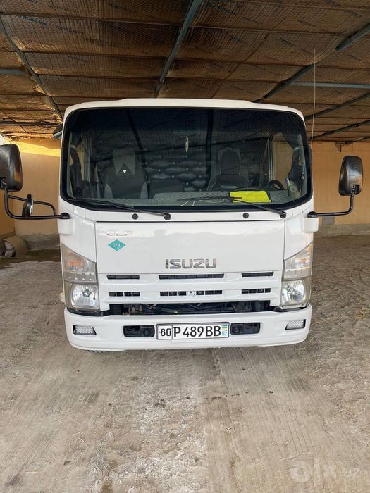 Isuzu yuk mashinasi Samasval