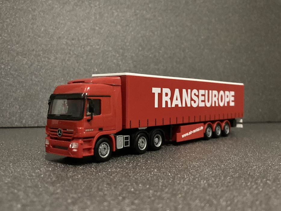 Камиончета Herpa 1:87 Mercedes Actros
