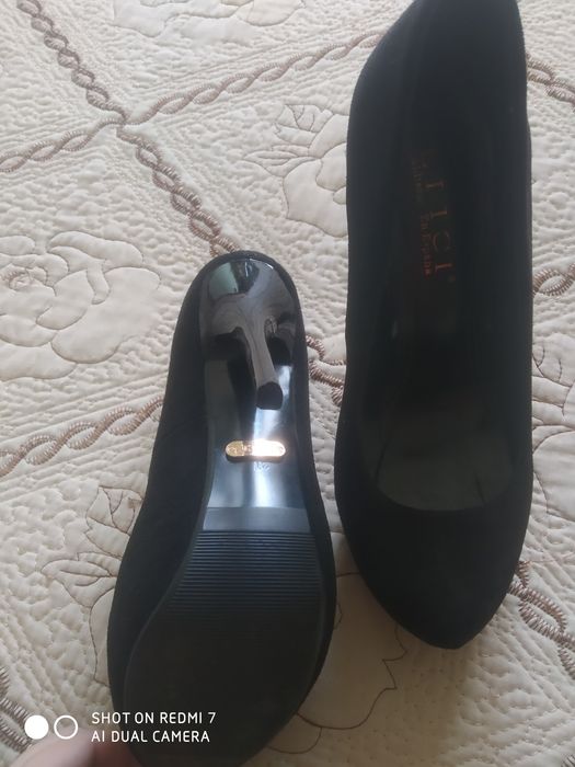 Туфли замшевые новые