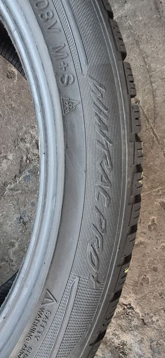 4 anvelope iarna Vredestein 275/40/22,dot 2020.Pretul este pe bucata.