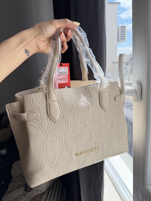 Оригинална чанта Valentino
