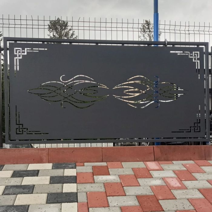 Garduri și porți din tablă decupata fer forjat Șipcă metalică