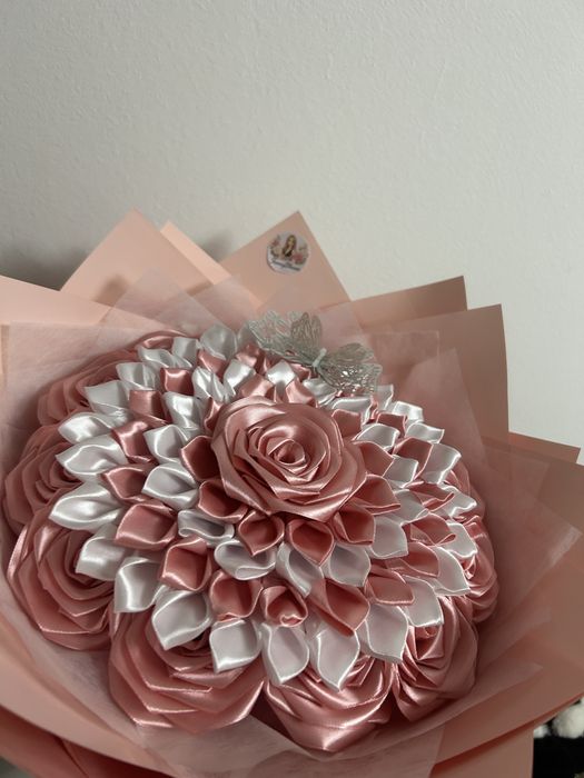 Buchete din satin handmade