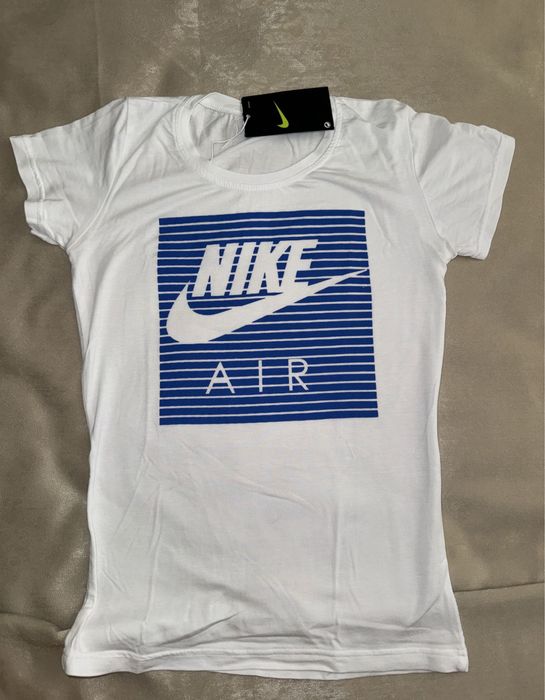Nike дамски тениски