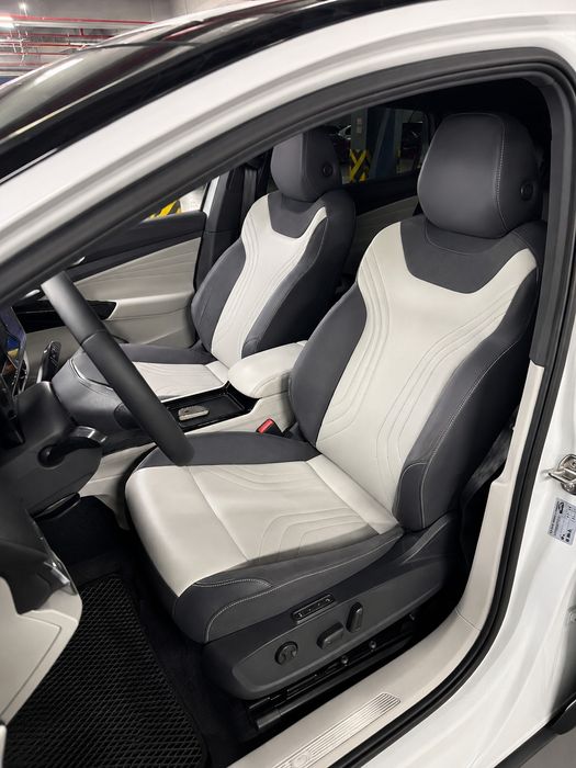 Volkswagen ID.4 crozz Pro Full 2021, белый салон, 360 камера, Head-Up