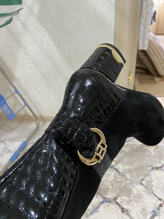 продаю сапоги женские