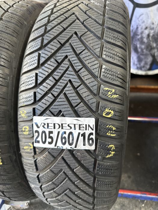 205/60/16 Vredestein M+S