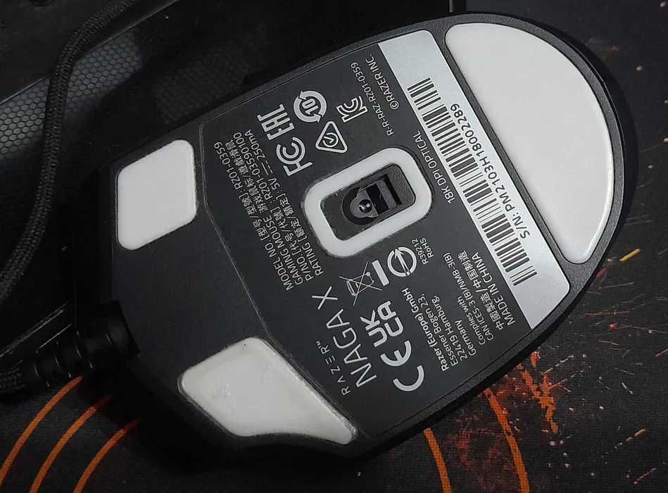 Mouse gaming Razer Naga X 16 butoane programabile switchuri optice RGB