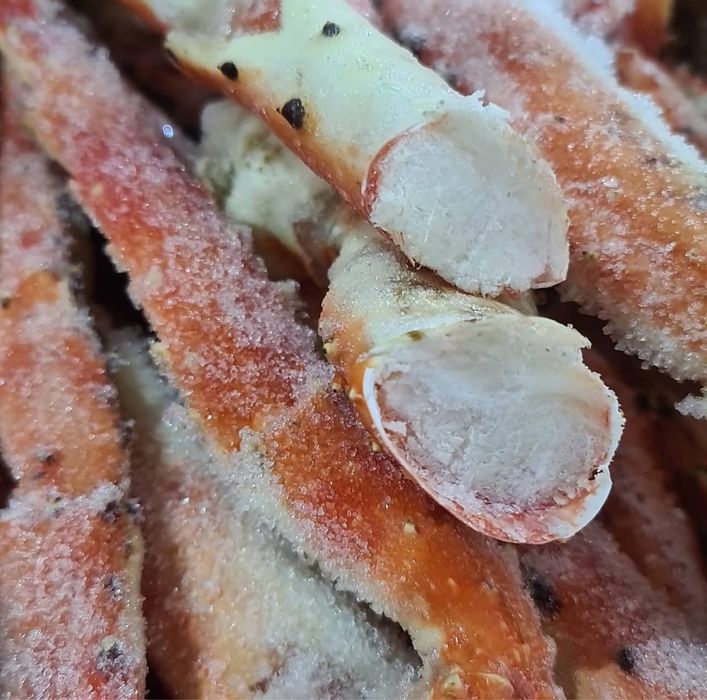 Клешни краба,камчатский краб,живые раки,варенные раки,креветки