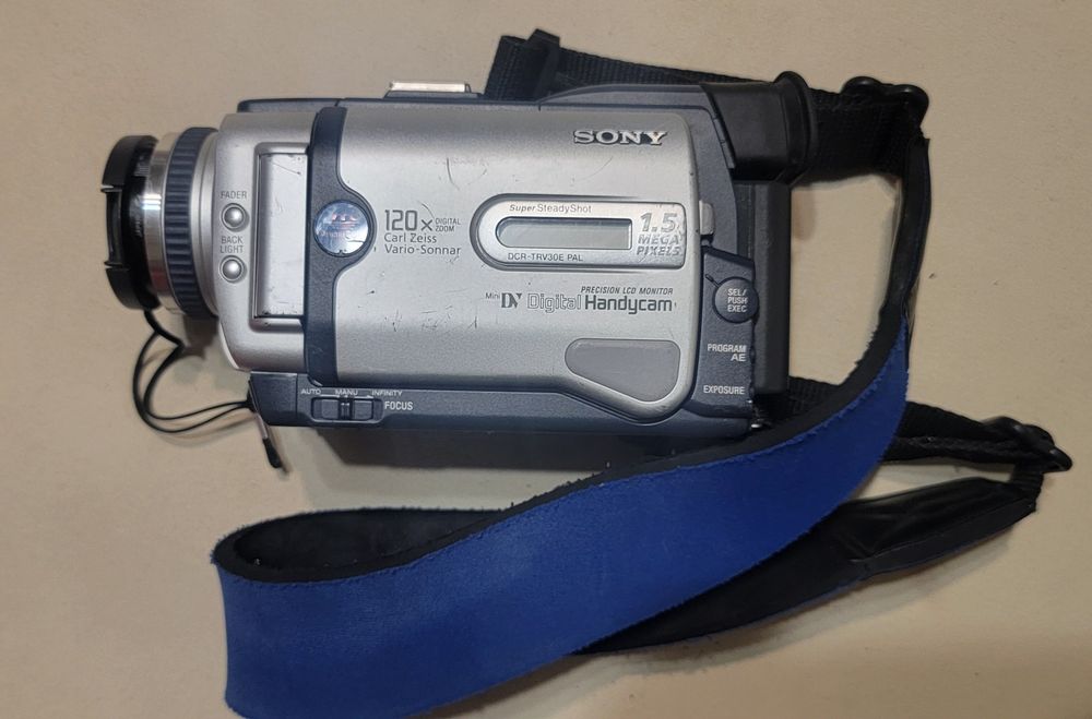 SONY Dcr-trv30e pal
