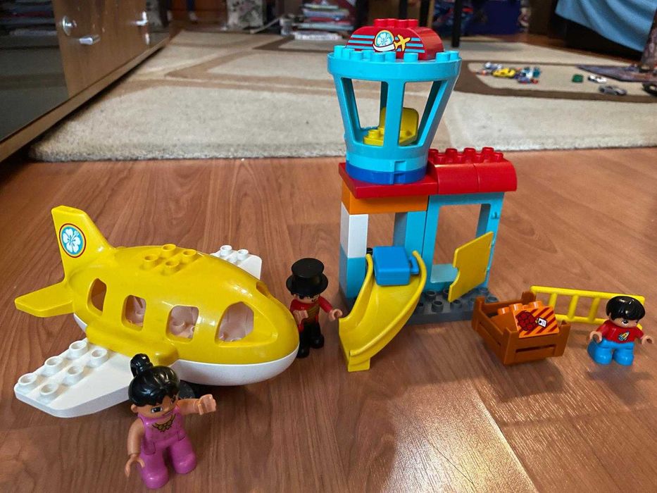 LEGO DUPLO Town - Aeroport 10871, 29 piese