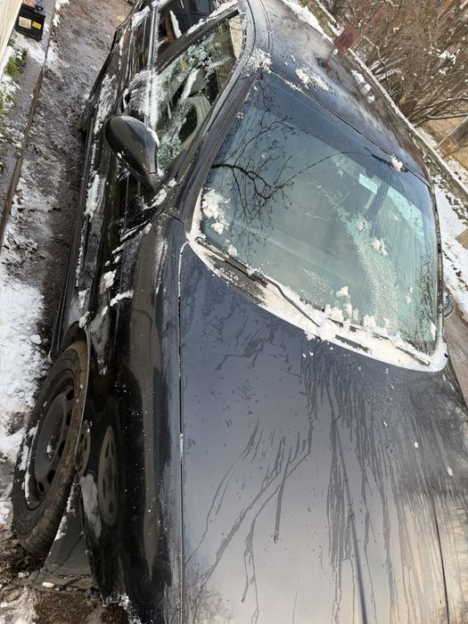 Продава се на Части сеат леон 1.9 150кс арл