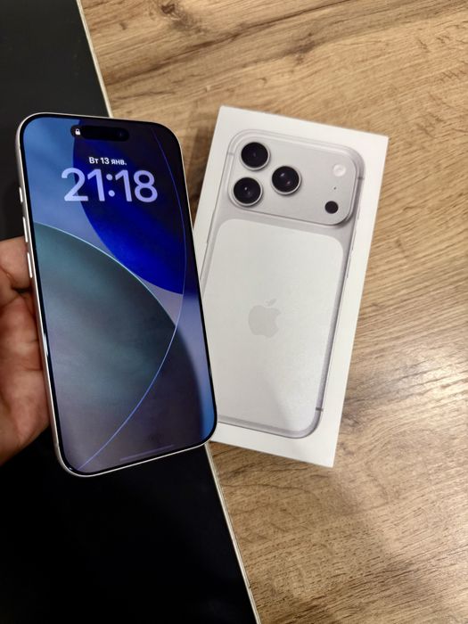 Iphone 17 pro на гарантий 256гб 100%