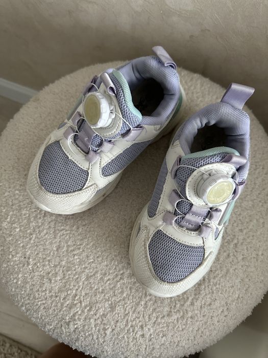 Обувь. Туфли и кроссовки